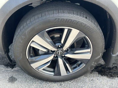 2023 Nissan Rogue AWD SL