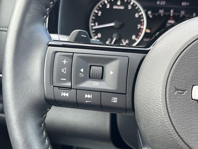 2025 Nissan Pathfinder SL 4WD