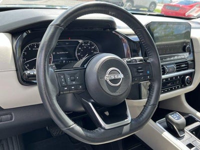 2023 Nissan Pathfinder SL 4WD