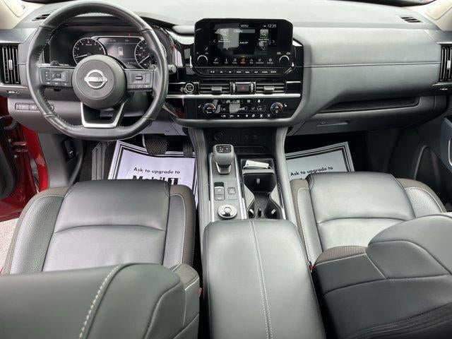 2024 Nissan Pathfinder SL 4WD