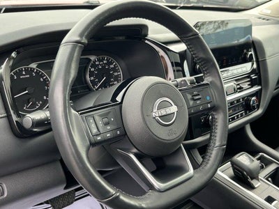 2024 Nissan Pathfinder SL 4WD