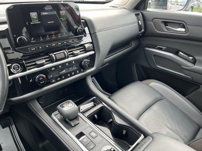 2024 Nissan Pathfinder SL 4WD