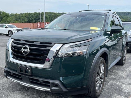 2023 Nissan Pathfinder SL 4WD