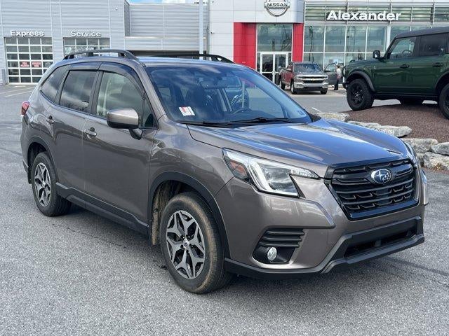 2022 Subaru Forester Premium CVT