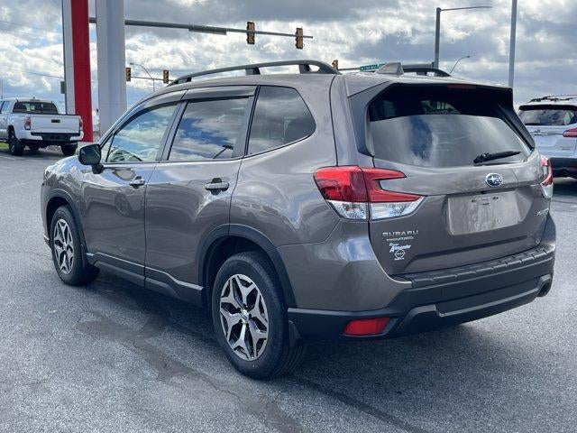 2022 Subaru Forester Premium CVT