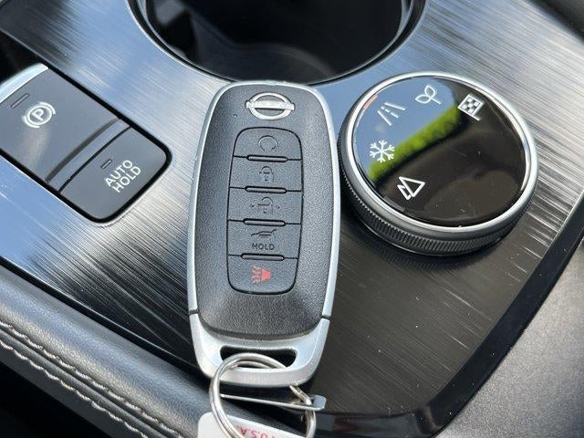2023 Nissan Rogue AWD SL