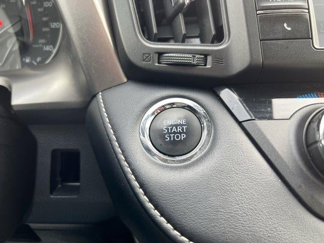 2018 Toyota RAV4 XLE AWD (Natl)