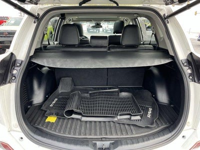 2018 Toyota RAV4 XLE AWD (Natl)