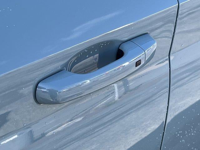 2025 Hyundai VENUE SEL IVT