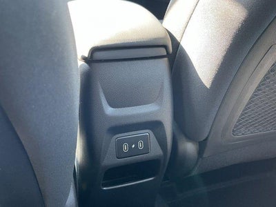 2025 Hyundai VENUE SEL IVT