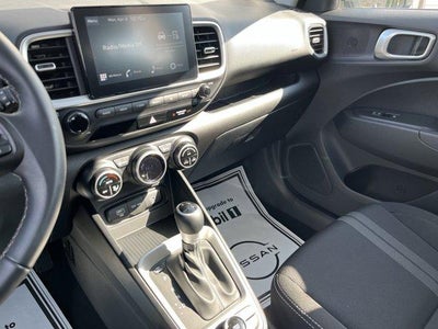 2025 Hyundai VENUE SEL IVT