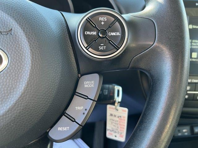 2019 Kia Soul + Auto