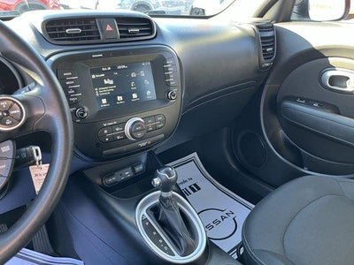 2019 Kia Soul + Auto