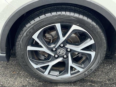 2020 Toyota C-HR XLE FWD (Natl)