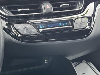 2020 Toyota C-HR XLE FWD (Natl)