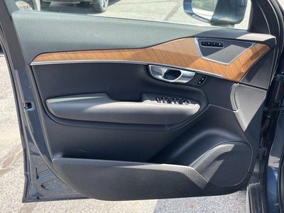 2023 Volvo XC90 B6 AWD Plus 7P