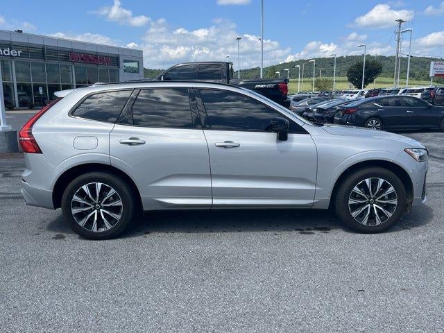 2025 Volvo XC60 B5 AWD Plus
