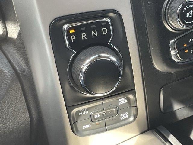 2017 RAM 1500 Big Horn 4x4 Crew Cab 6'4" Box