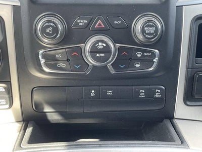 2017 RAM 1500 Big Horn 4x4 Crew Cab 6'4" Box