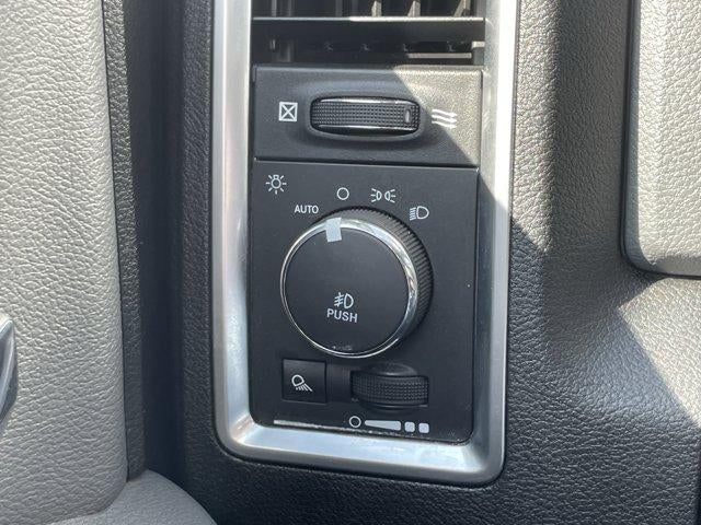2017 RAM 1500 Big Horn 4x4 Crew Cab 6'4" Box