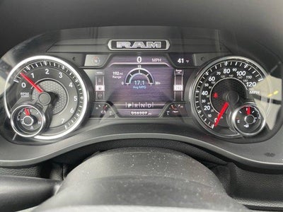 2021 RAM 1500 Big Horn 4x4 Crew Cab 5'7" Box