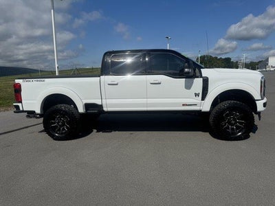 2024 Ford Super Duty F-250 SRW LARIAT 4WD Crew Cab 6.75' Box