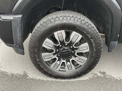 2025 GMC Sierra 2500 HD Crew Cab Standard Box 4-Wheel Drive Denali