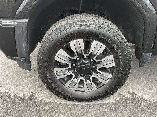 2025 GMC Sierra 2500 HD Crew Cab Standard Box 4-Wheel Drive Denali