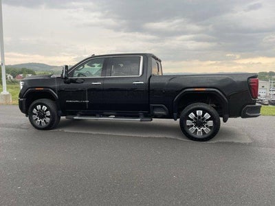 2025 GMC Sierra 2500 HD Crew Cab Standard Box 4-Wheel Drive Denali