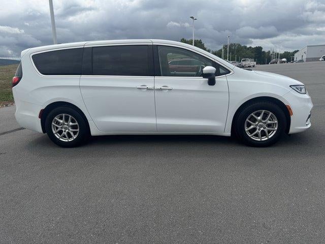 2023 Chrysler Pacifica Touring L FWD