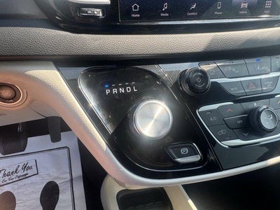 2023 Chrysler Pacifica Touring L FWD
