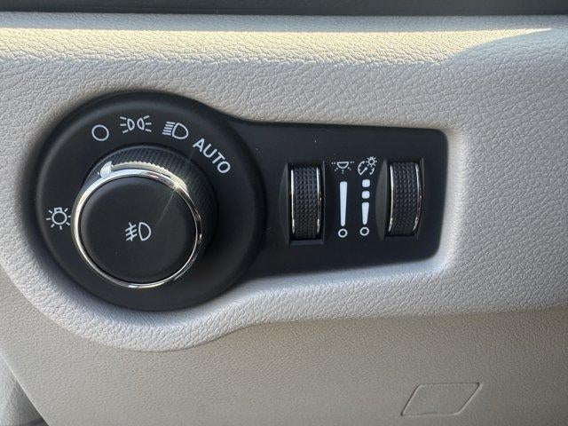 2023 Chrysler Pacifica Touring L FWD