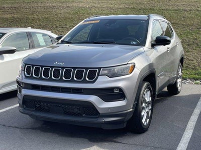 2023 Jeep Compass Latitude Lux 4x4