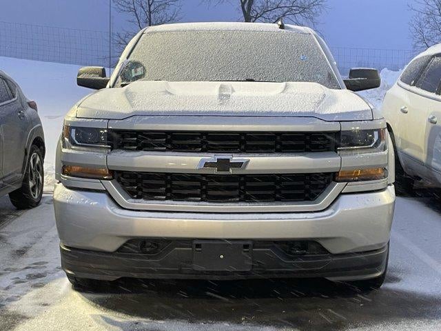 2018 Chevrolet Silverado 1500 Crew Cab Short Box 4-Wheel Drive Custom