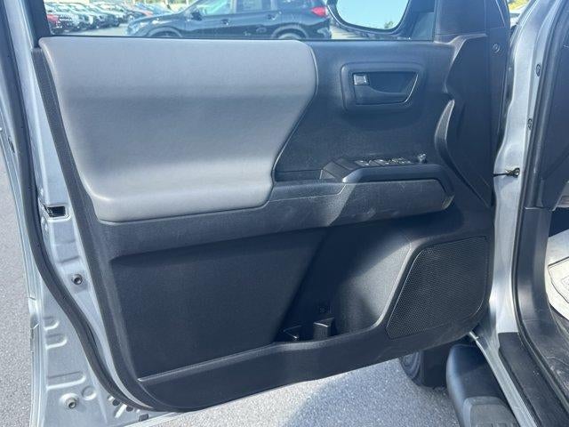 2022 Toyota Tacoma 4WD 4WD SR Double Cab 5' Bed V6 AT (GS)