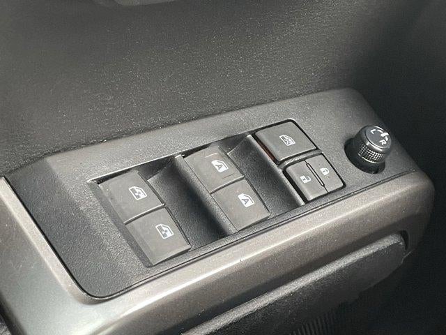 2022 Toyota Tacoma 4WD 4WD Limited Double Cab 5' Bed V6 AT (Natl)