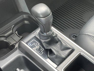 2022 Toyota Tacoma 4WD 4WD Limited Double Cab 5' Bed V6 AT (Natl)