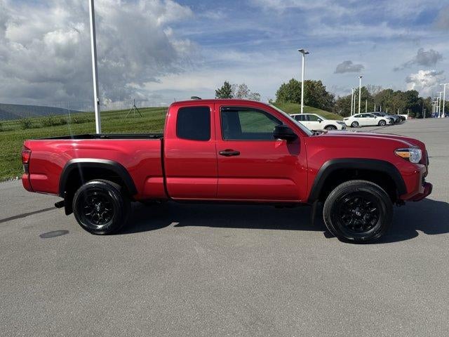 2020 Toyota Tacoma 4WD 4WD SR Access Cab 6' Bed I4 AT (SE)