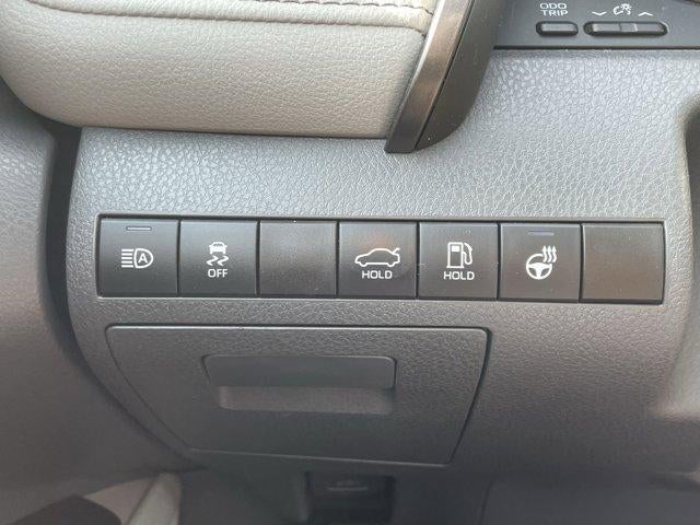 2021 Toyota Camry SE Auto AWD (Natl)