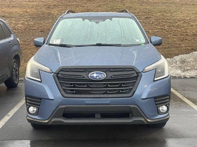 2022 Subaru Forester Premium CVT