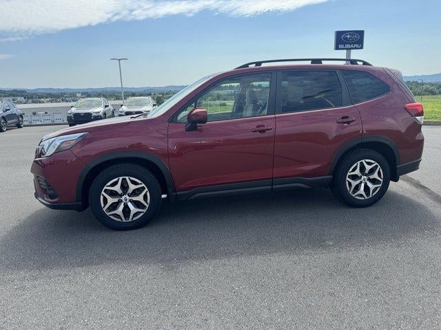 2022 Subaru Forester Premium CVT