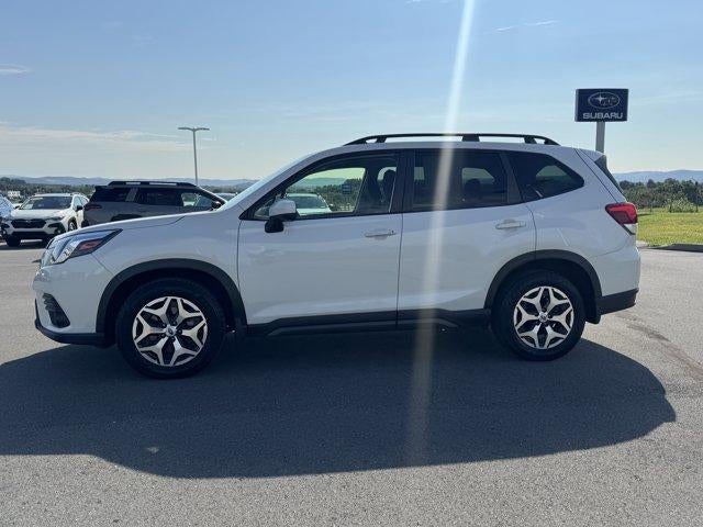 2022 Subaru Forester Premium CVT