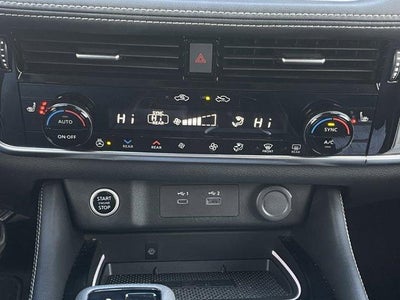 2023 Nissan Rogue AWD Platinum *Ltd Avail*