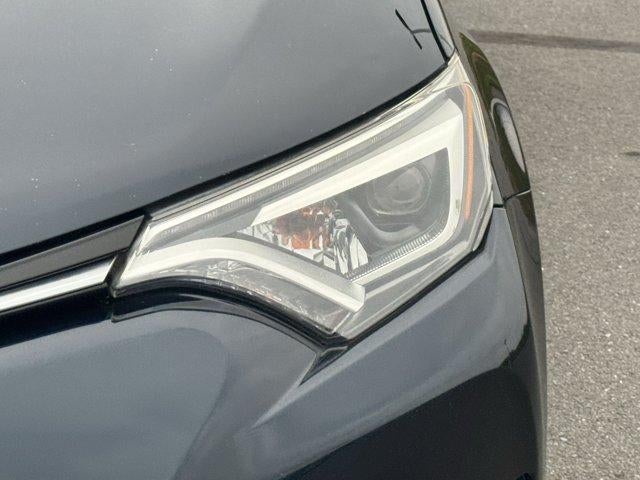 2018 Toyota RAV4 Limited AWD (GS)