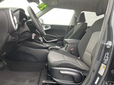 2024 Kia Soul LX IVT