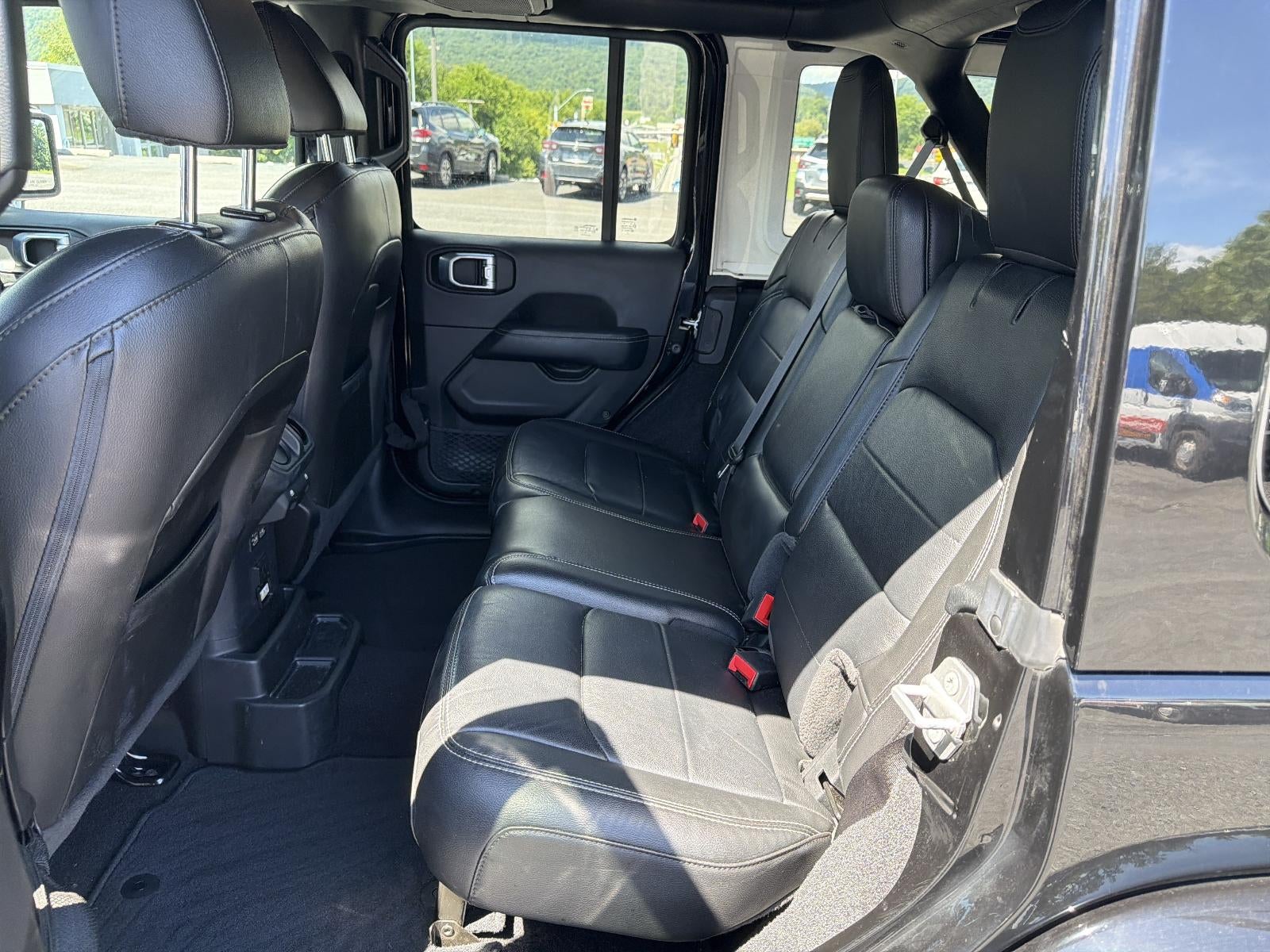 2022 Jeep Wrangler Unlimited Sahara 4x4