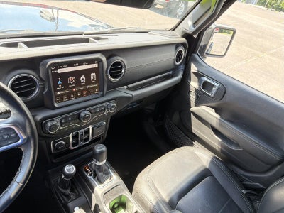 2022 Jeep Wrangler Unlimited Sahara 4x4