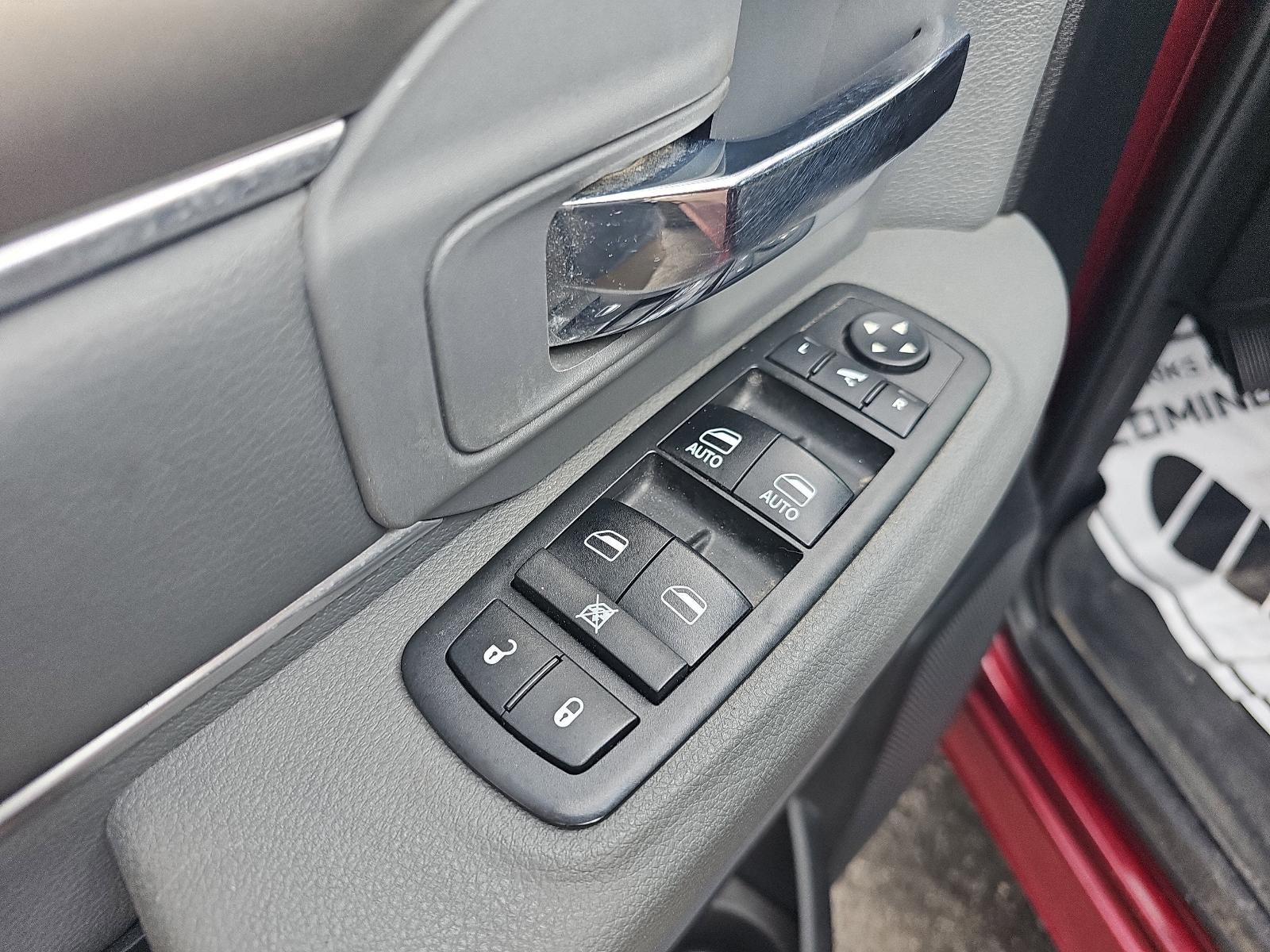 2017 RAM 1500 Big Horn 4x4 Crew Cab 5'7" Box