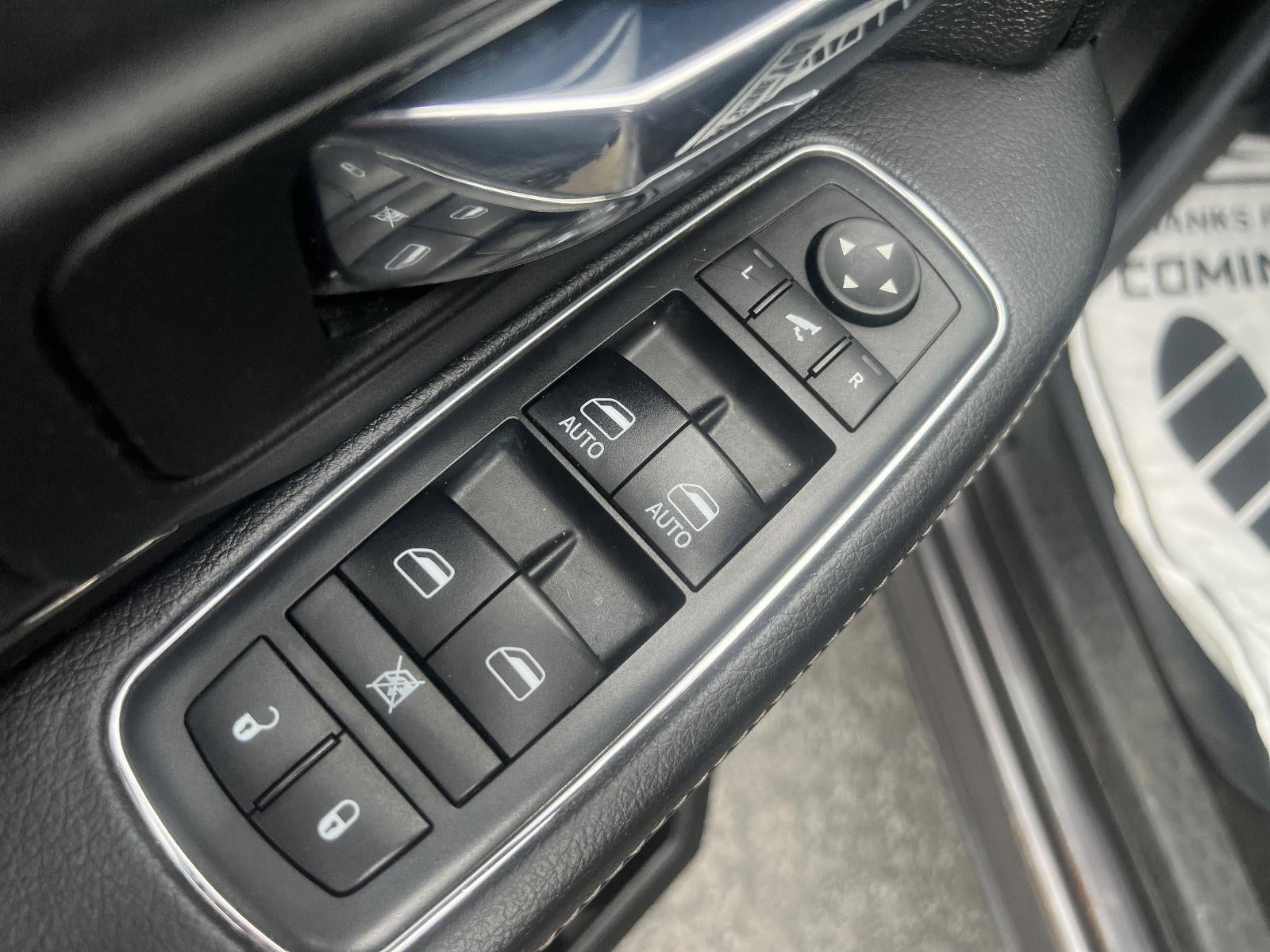 2017 RAM 1500 Sport 4x4 Crew Cab 6'4" Box