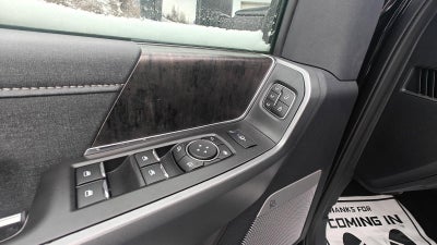 2024 Ford Super Duty F-350 SRW LARIAT 4WD Crew Cab 6.75' Box